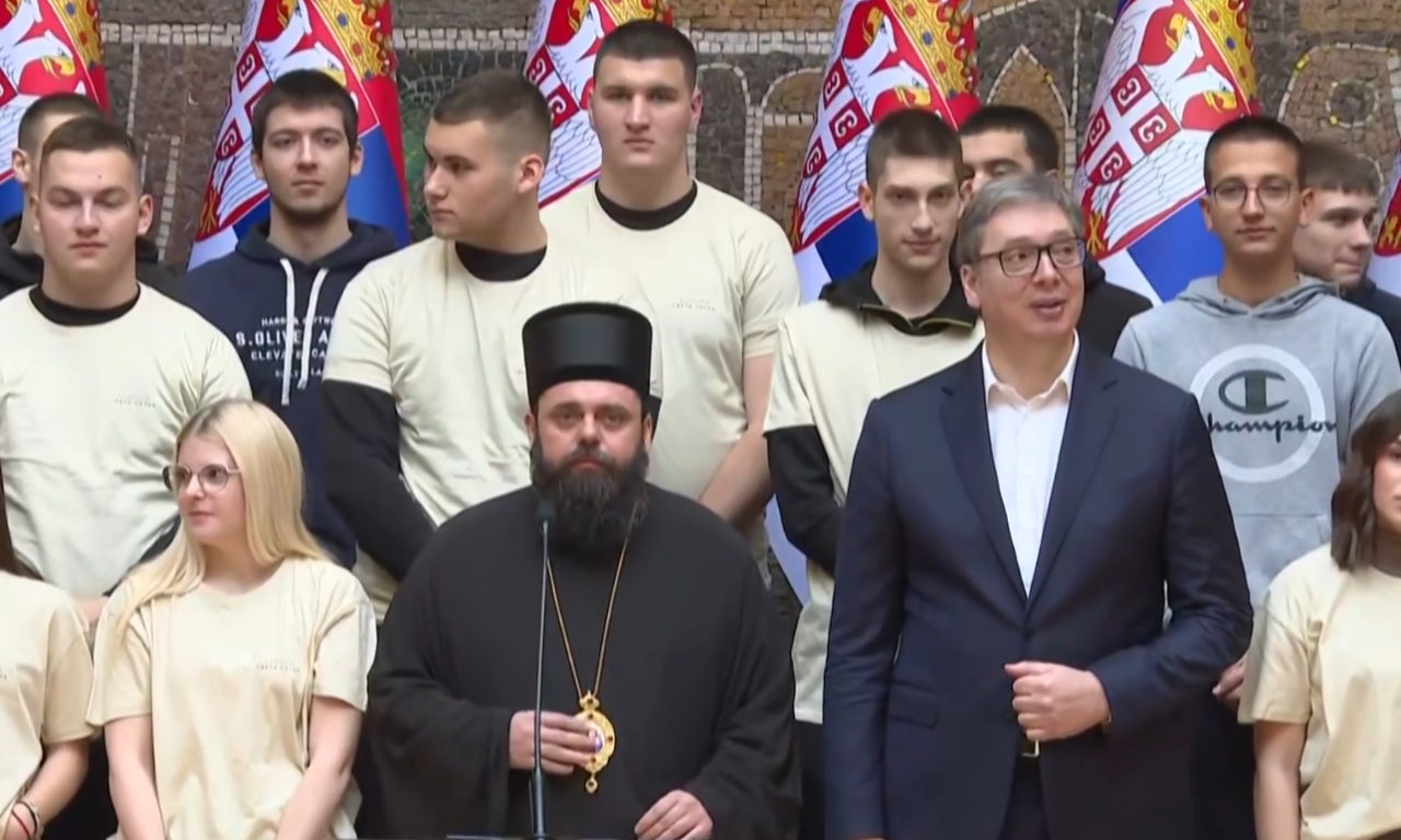 VUČIĆ SA ĐACIMA TEHNIČKE ŠKOLE IZ VUKOVARA Svečano u Palati Srbija (VIDEO)