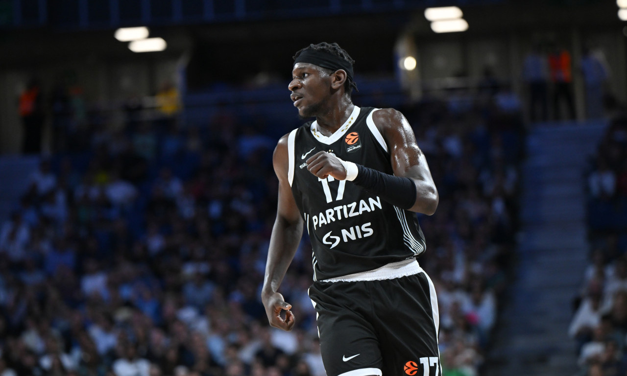 BRUKA I SRAMOTA! Makabi ubacio skoro 100 poena za 3/4 i "razbio" Partizan u Beogradu!