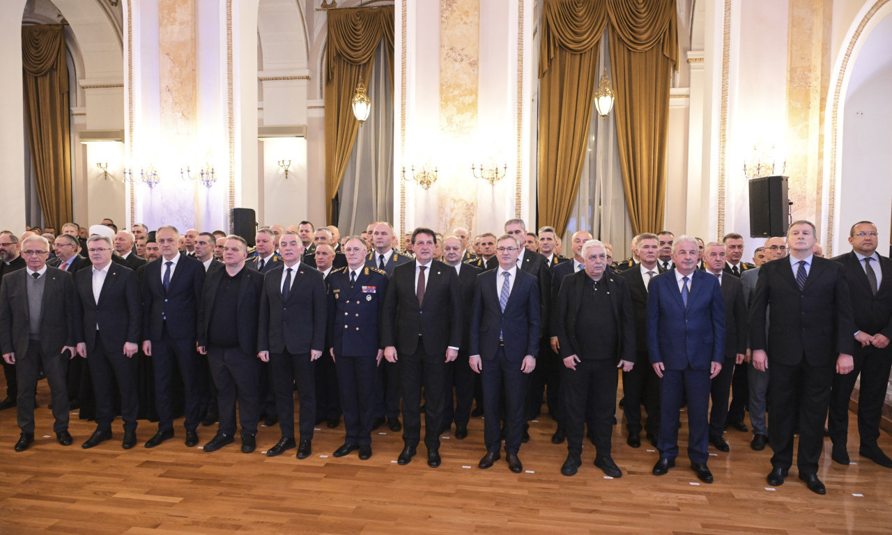 SVEČANOST U DOMU GARDE Gašić i Mojsilović priredili prijem povodom novogodišnjih i božićnih praznika (FOTO + VIDEO)