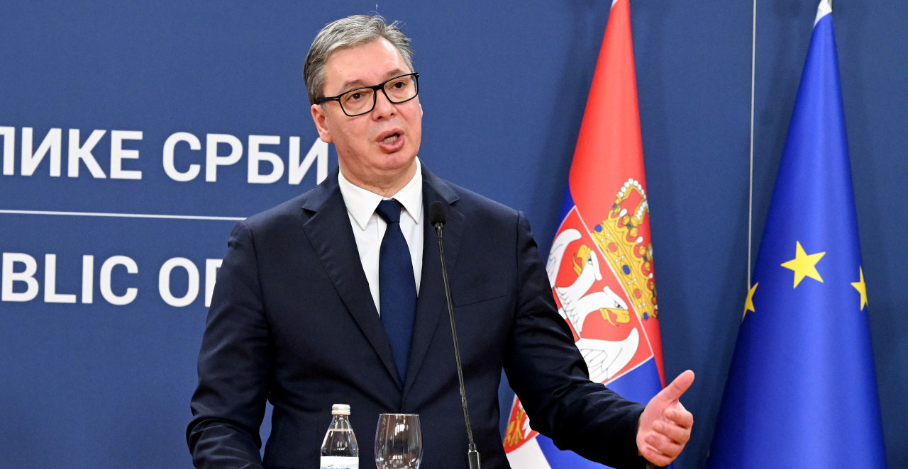 TAČNO U 11! Vučić dodeljuje ugovore o radu najboljim mladim medicinarima