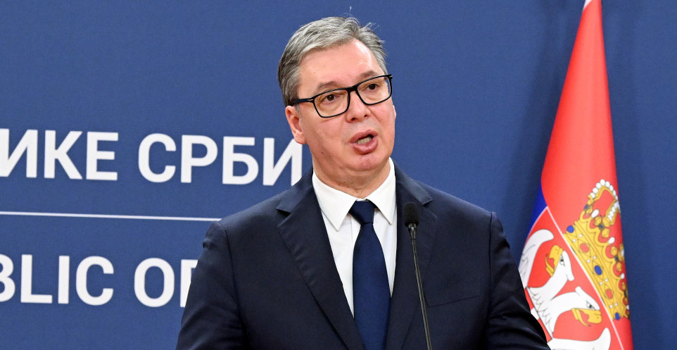 VUČIĆ: DA VAM NE PADNE NA PAMET DA SMO LAKA META Odjeknula jasna poruka predsednika! (FOTO)