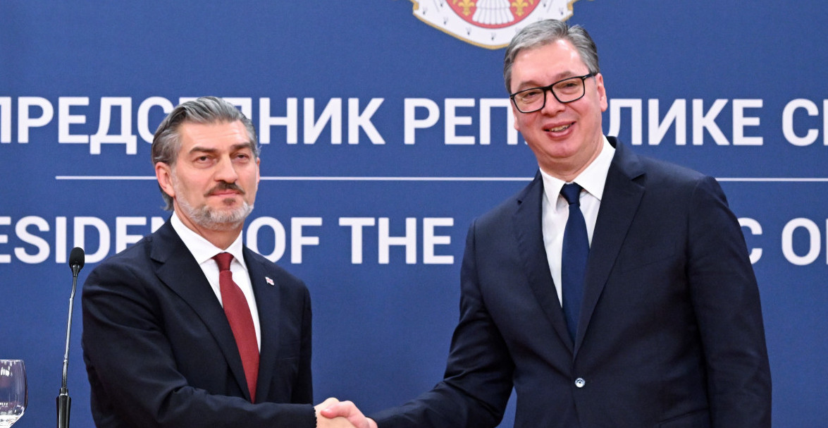 VUČIĆ NA SLAVI UGOSTIO PREDSEDNIKA GRUZIJE "Ustanovio sam neverovatnu sličnost u običajima" (FOTO)