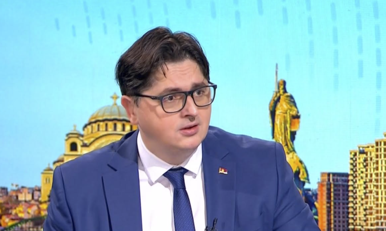 UGLJEŠA MRDIĆ PREDAO SET PRAVOSUDNIH ZAKONA U SKUPŠTINSKU PROCEDURU: Očekujem početak razvlašćenja Zagorke Dolovac!