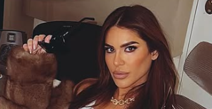 MARINA VISKOVIĆ POKAZALA MILIONERA: Pevačica objavila snimak iz "besne mašine", on je mazi po goloj nozi! (VIDEO)