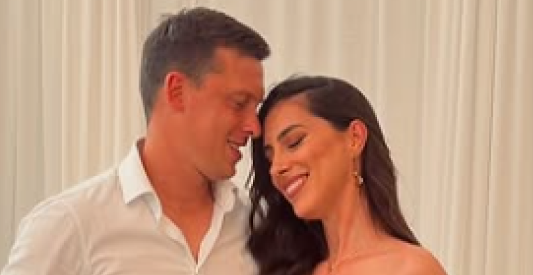 MUŽ OMILJENE VODITELJKE NA METI NAPADAČA? Zapaljen lokal na Vračaru – uništen objekat na dan slave!