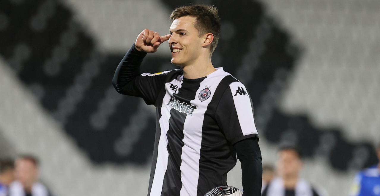 PARTIZAN OZVANIČIO TRANSFER KOSTIĆA! Crno-beli izneli sve detalje dogovora sa Milanom (FOTO)