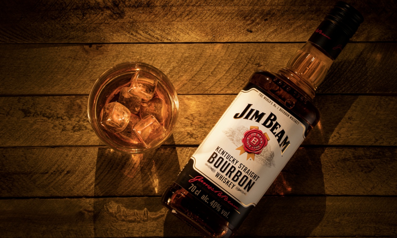 ČUVENI "JIM BEAM" ZAUSTAVLJA PROIZVODNJU! U sve je upleten Donald Tramp