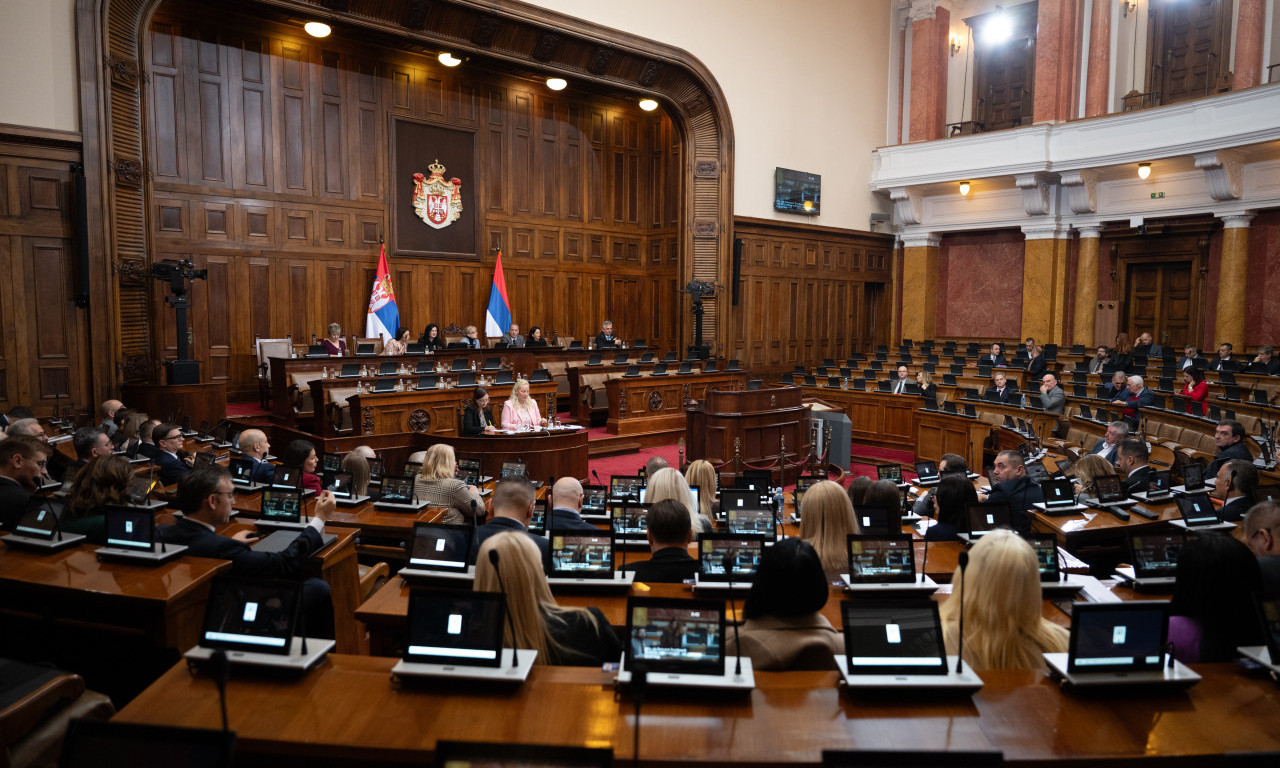 PREDLOŽENE ČETIRI TAČKE DNEVNOG REDA: Sutra sednica Skupštine Srbije, pred poslanicima izmene izbornih zakona