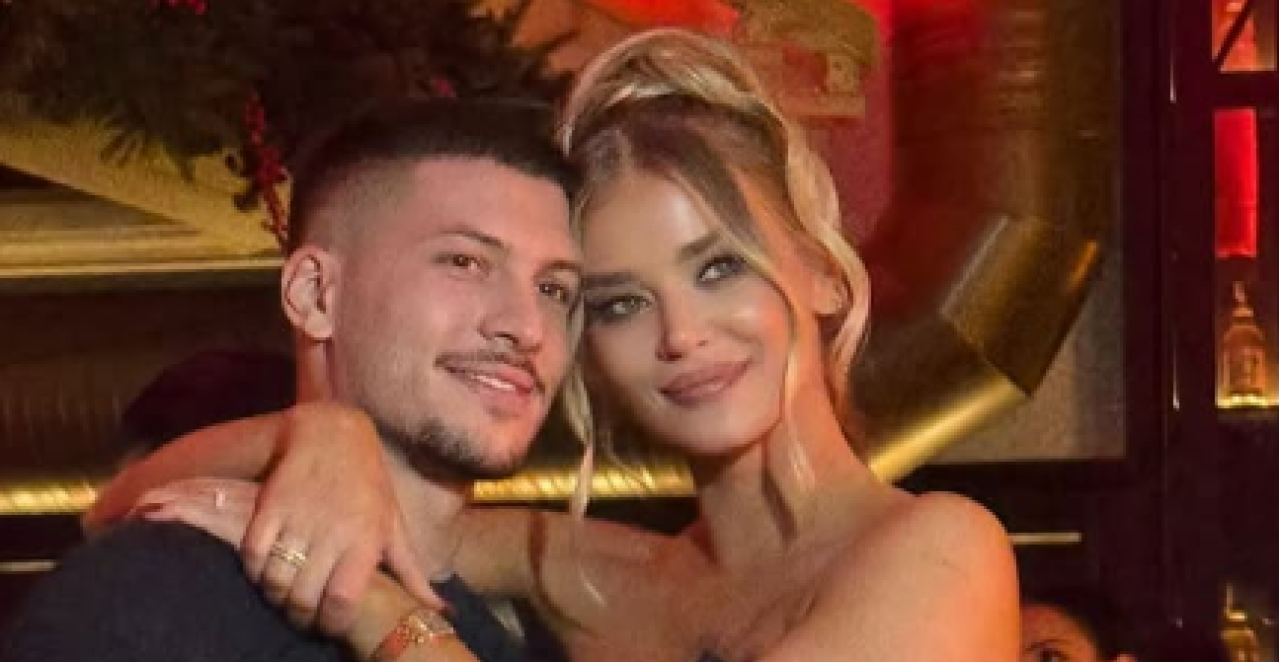 LUKA JOVIĆ PROSLAVIO ROĐENDAN: Sofija "ukrala šou" u nikad vrelom izdanju – korset i čizme od kojih zastaje dah!