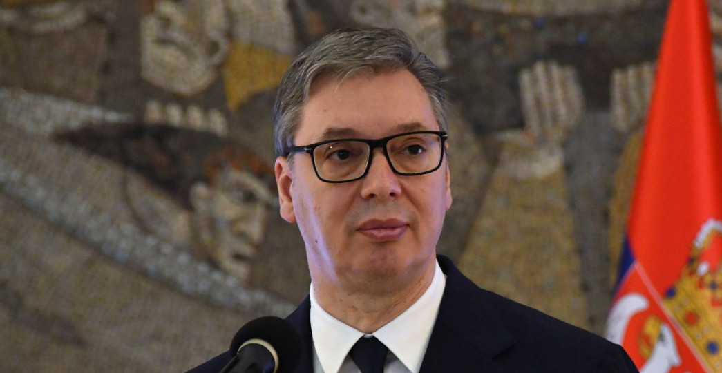 VUČIĆ PRVI PUT POKAZAO ŠTA ČUVA U POSEBNIM KUTIJAMA Zlato privuklo poglede, ali je vrednost mnogo dublja (VIDEO)