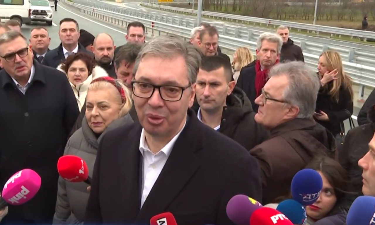 VUČIĆ NA OTVARANJU DEONICE MORAVSKOG KORIDORA Od Surdulice do Lučana dok si rekao keks (VIDEO)