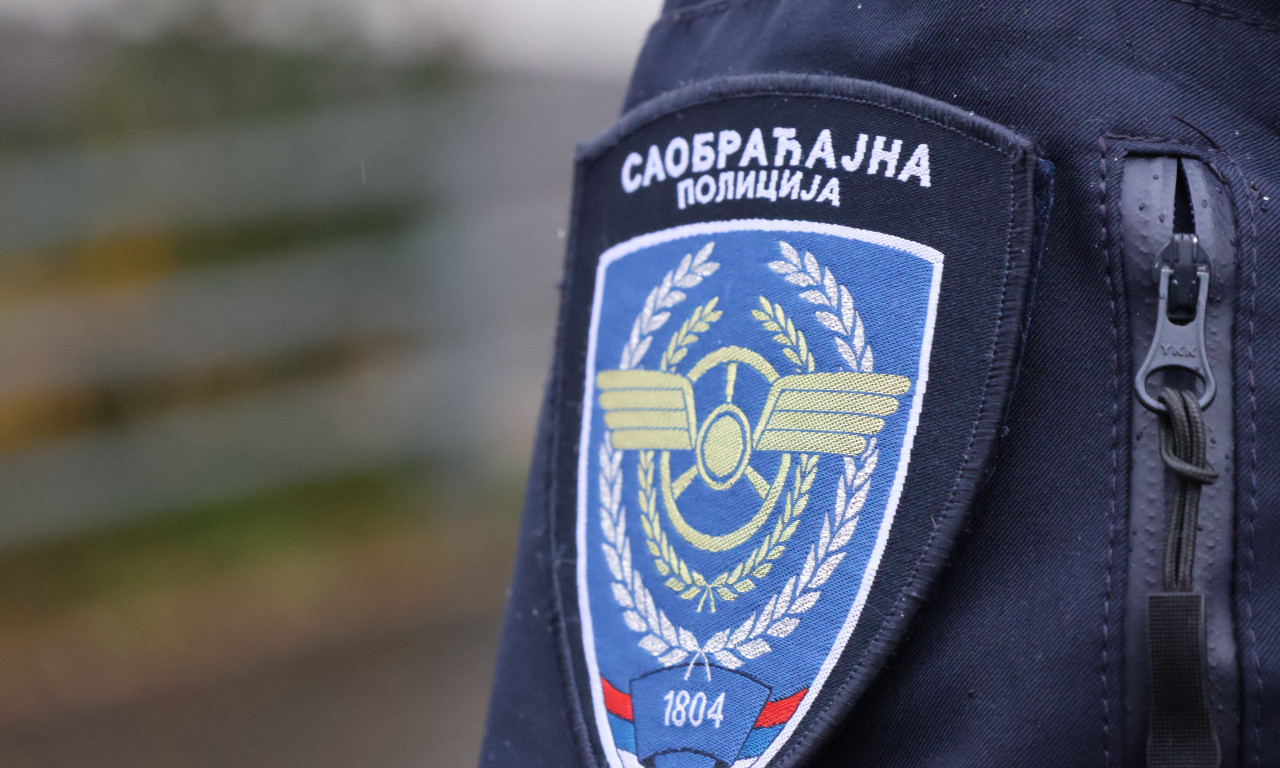 AUTOBUS KOJI JE PREVOZIO DECU U JAGODINI ZAUSTAVILA POLICIJA Odmah je zabranjena vožnja, evo šta je saopšteno