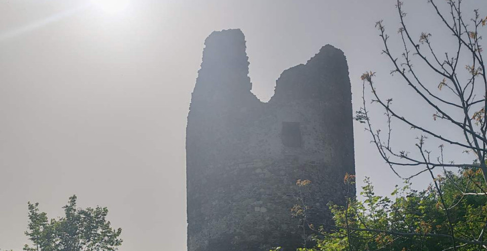 POGLED KOJI OSTAVLJA BEZ DAHA! K1info vas vodi do Vrdničke kule, a evo zašto je prvi istorijski dragulj (FOTO/VIDEO)