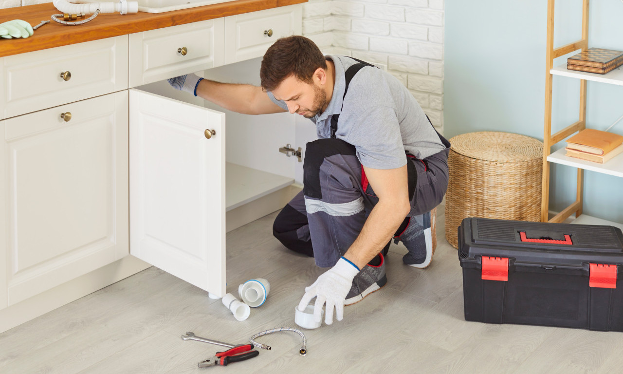 OBJAVLJEN SPISAK 300 MAJSTORA KOJI VARAJU! Loše rade, ili uzmu novac pa nestanu