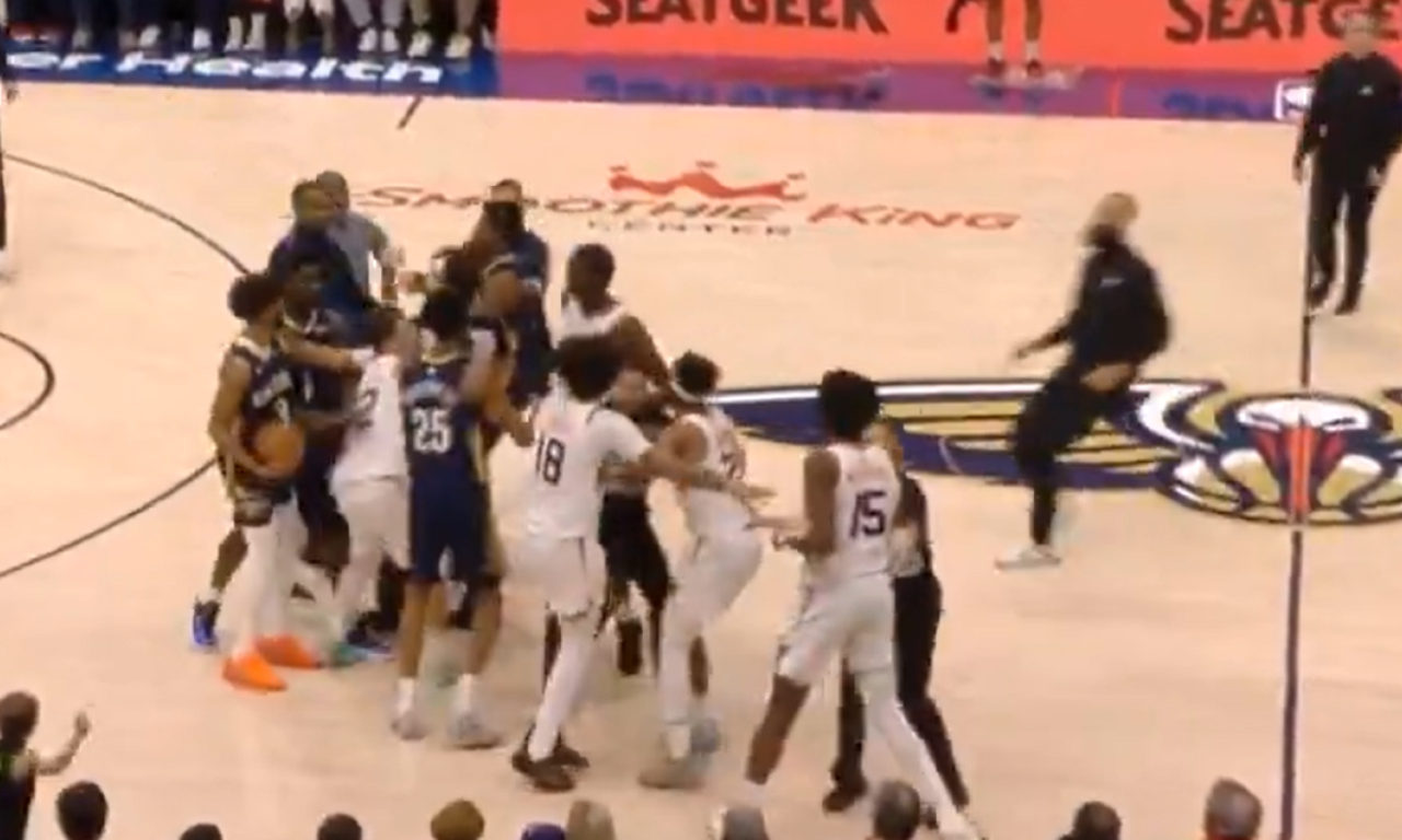 BRUTALNA TUČA U NBA: Sevale pesnice u Nju Orleansu - scene sa terena lede krv u žilama (VIDEO)