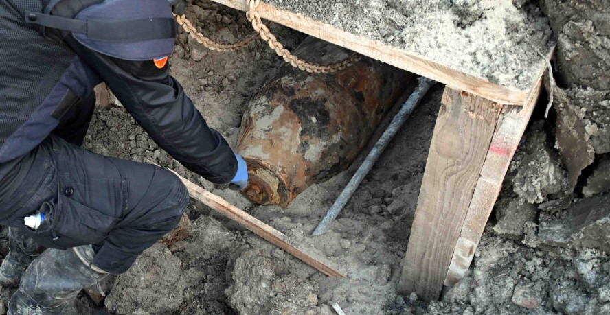 BOMBA U POENKAROVOJ U BEOGRADU! Naređena hitna evakuacija u širokom krugu, sve službe u pripravnosti