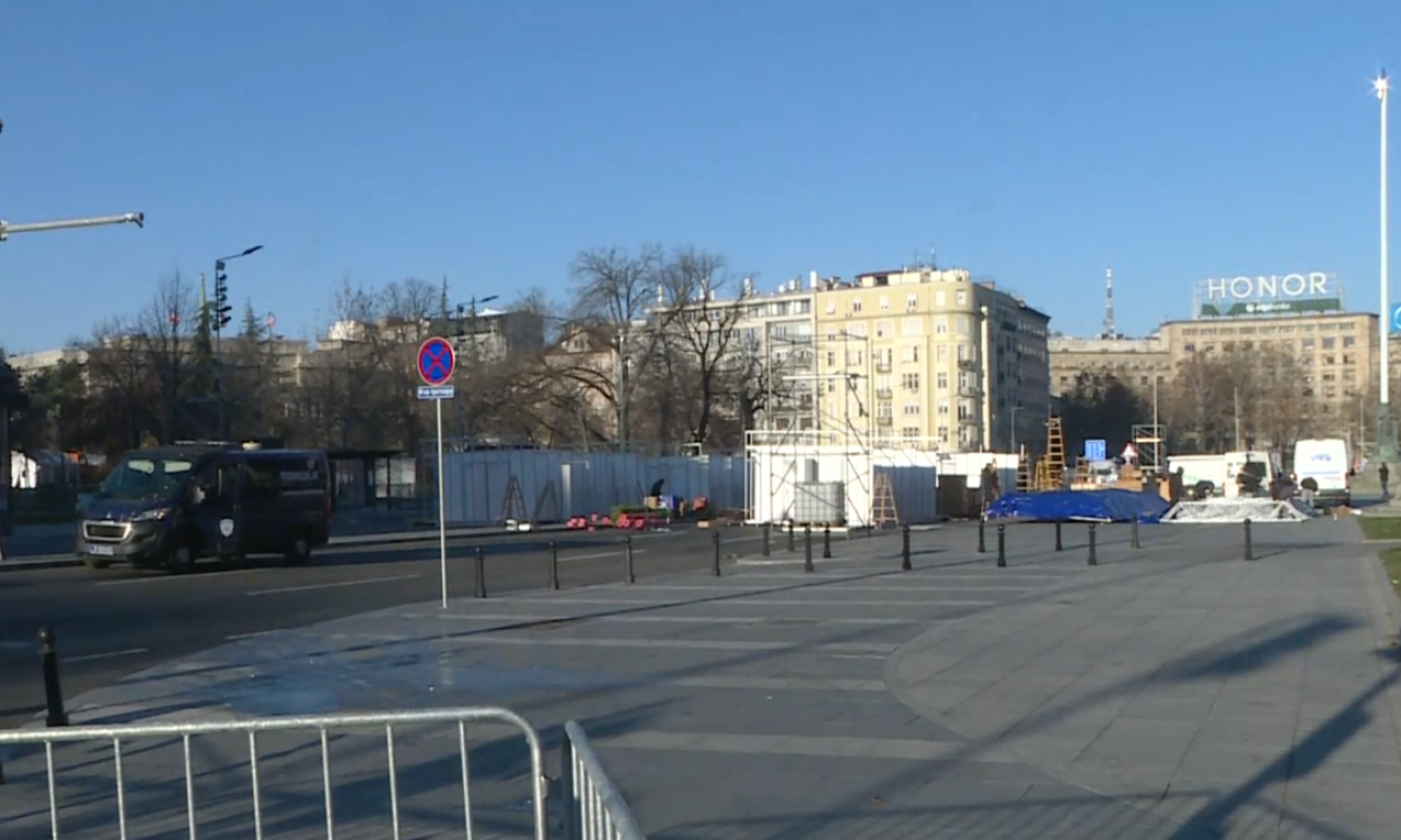 ĆACILEND JUTRO NAKON UKLANJANJA ŠATORA Pogledajte trenutno stanje ispred Skupštine, i ko je još tu (FOTO+VIDEO)