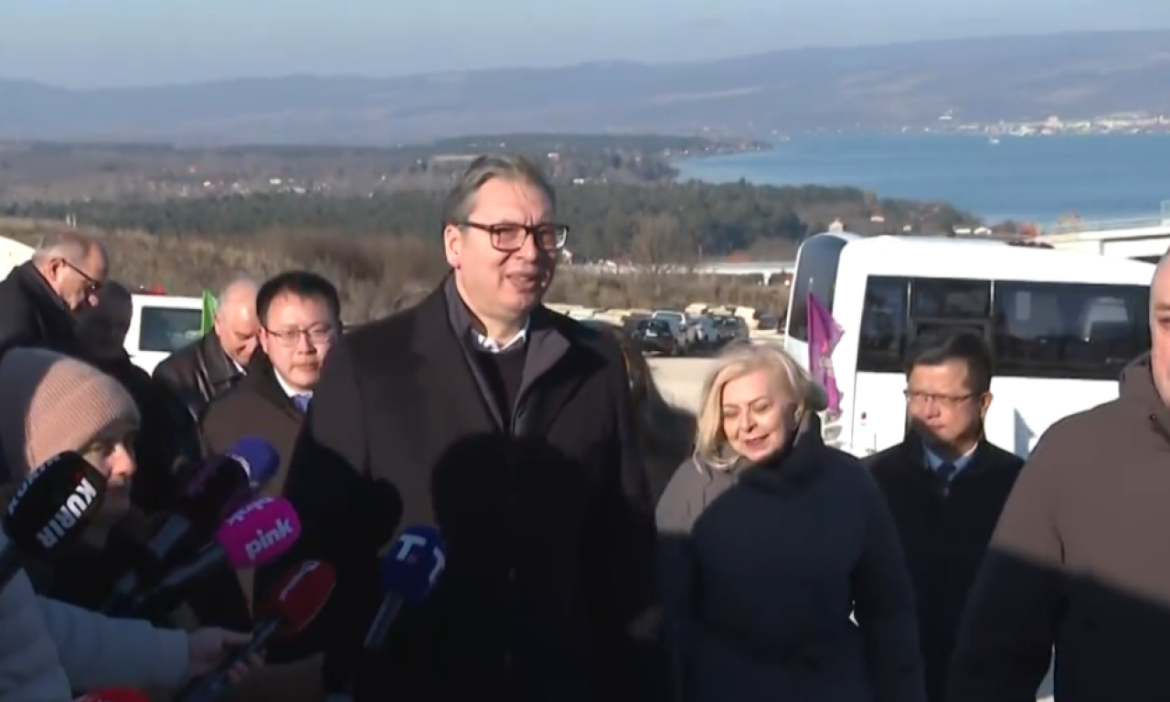 VUČIĆ: "Za godinu dana od Beograda do Golupca za sat i 15 minuta, sledećeg Božića čist auto-put!" (VIDEO)