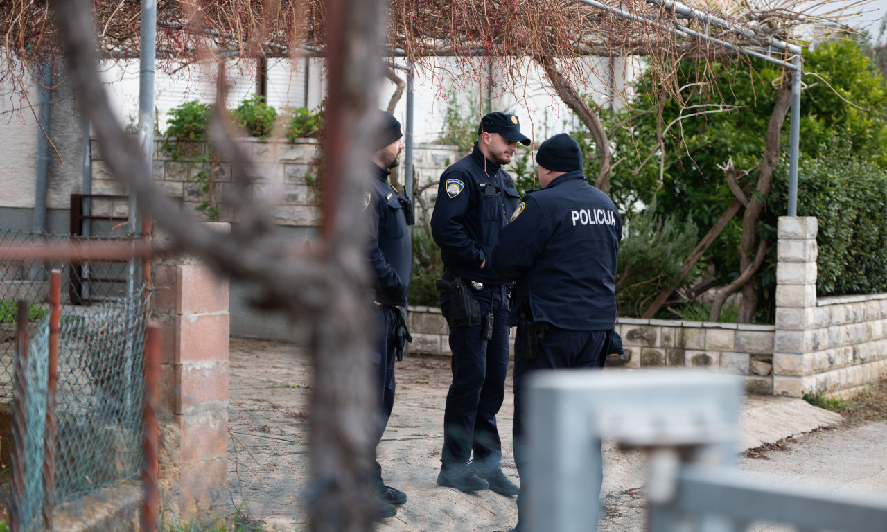 OTAC UPUCAO SINA (18) PA PRESUDIO SEBI Užas u Sukošanu (FOTO)