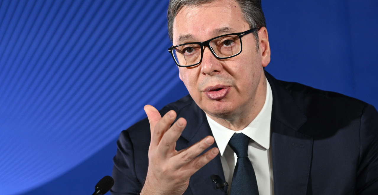 VUČIĆ: POSTAVIĆU PITANJA KOJA NISU JEDNOSTAVNA Predsednik se obraća građanima o najvažnijim temama