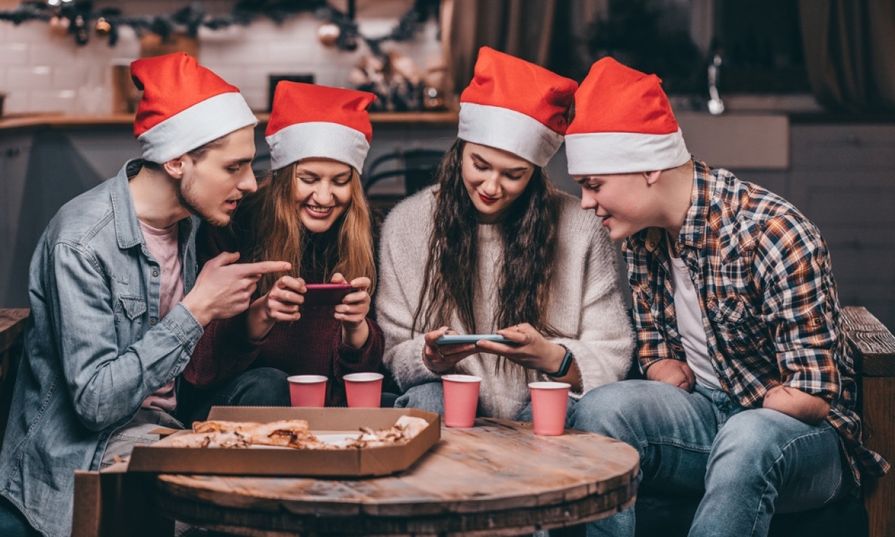 IGRE ZA DOČEK KOJE UVEK UPALЕ Kako da se svi smeju, pričaju i pamte ovu noć!