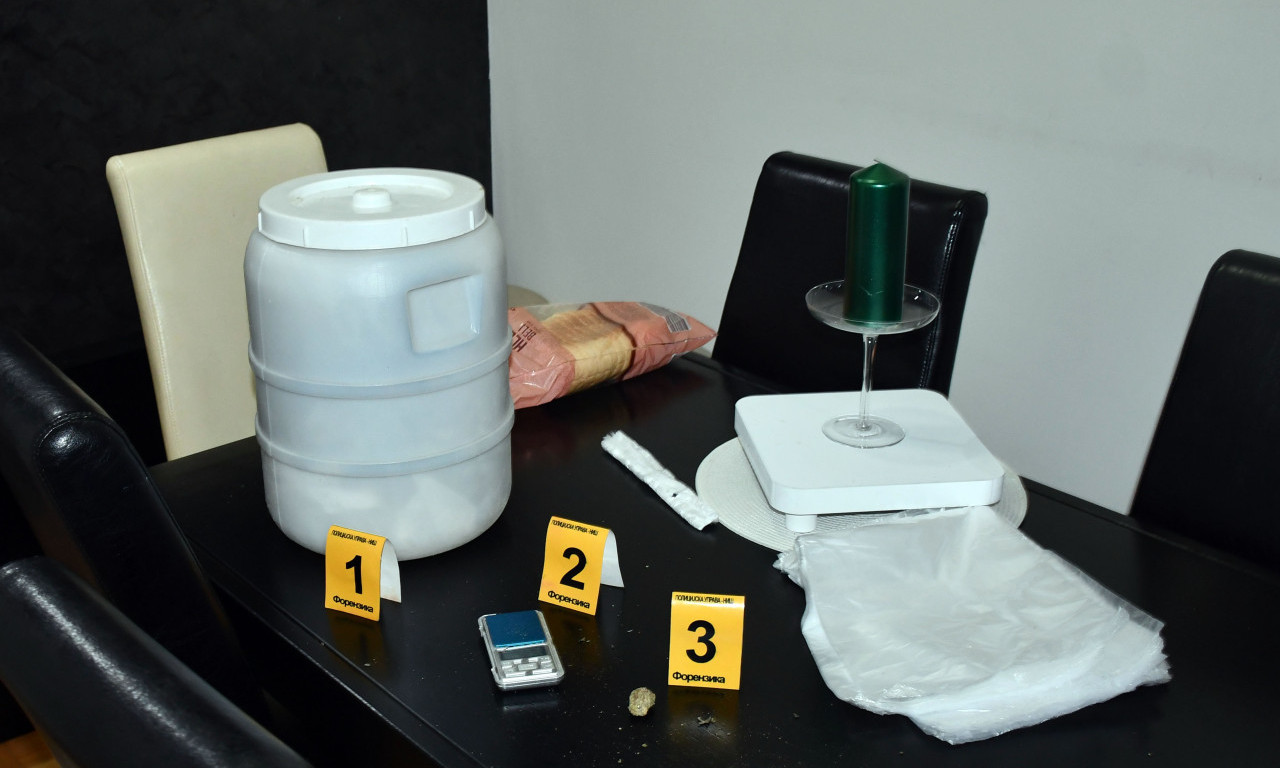 UHAPŠEN TINEJDŽER DILER IZ NIŠA! Policija ga uhvatila na delu sa paketićem (FOTO)