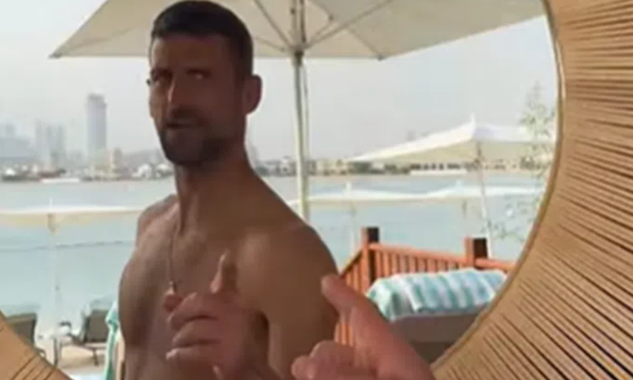 ĐOKOVIĆ NA NESVAKIDAŠNJI NAČIN ČESTITAO NOVU GODINU Srbin opet ruši internet - pogledajte video koji ceo svet deli