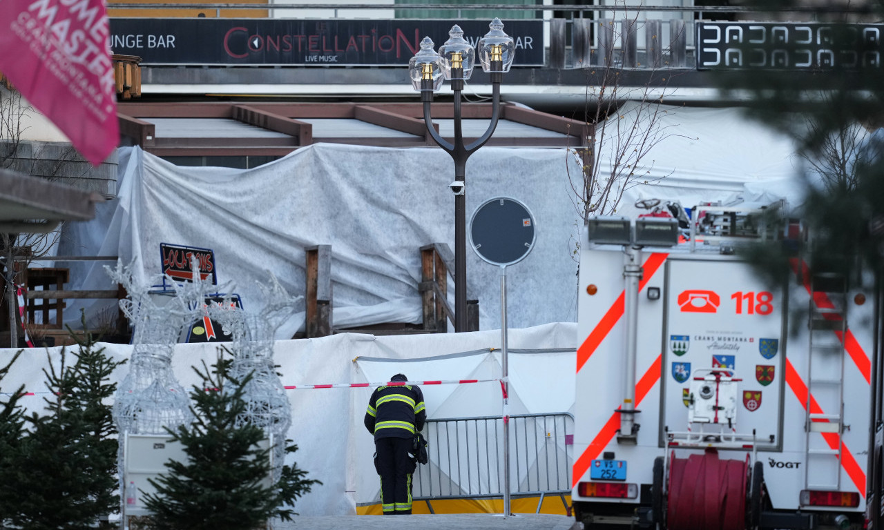 VRIŠTANJE I JAUCI, MLADI KRVAVI POKUŠAVAJU DA SE SPASU! Isplivao jeziv snimak iz bara smrti (UZMEMIRUJUĆI VIDEO)