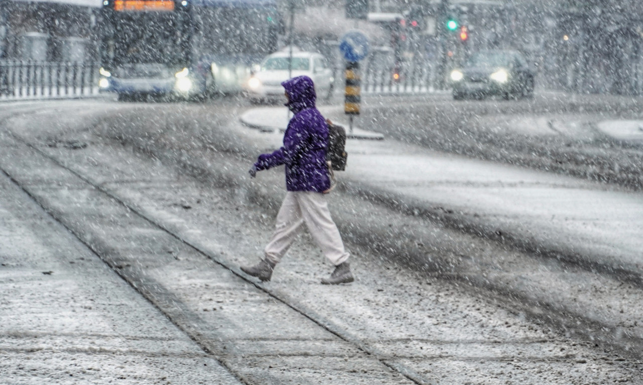 SNEG EKSTREMNOG INTENZITETA PARALISAO BEOGRAD: Zabelelo se u ovim delovima, hitno se oglasio RHMZ (VIDEO)