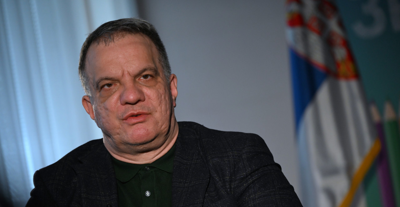 MOGUĆI SKRAĆENI ČASOVI I ONLAJN NASTAVA? Ministar prostvete otkriva šta čeka đake u drugom polugodištu