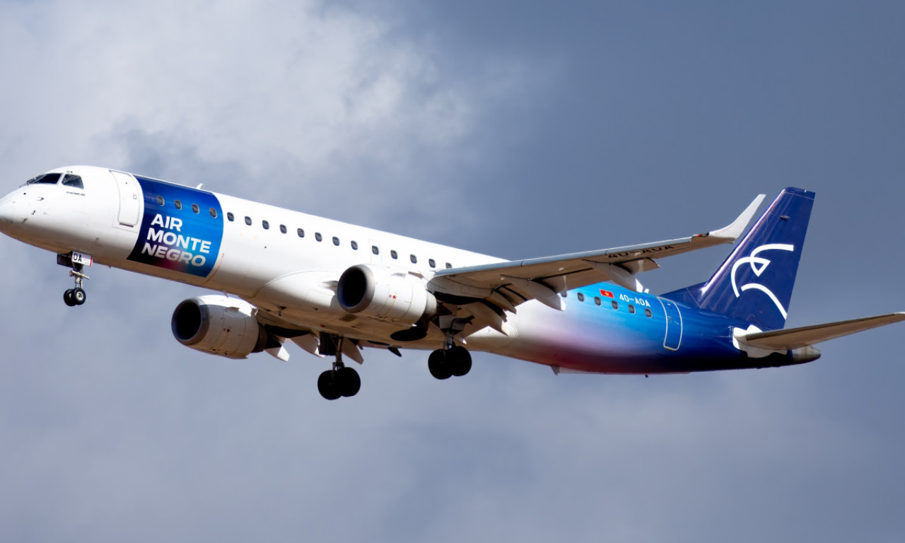 DRAMA NA LETU BEOGRAD-PODGORICA ZBOG NEVREMENA: Pogledajte fotografije putnika iz aviona (FOTO)