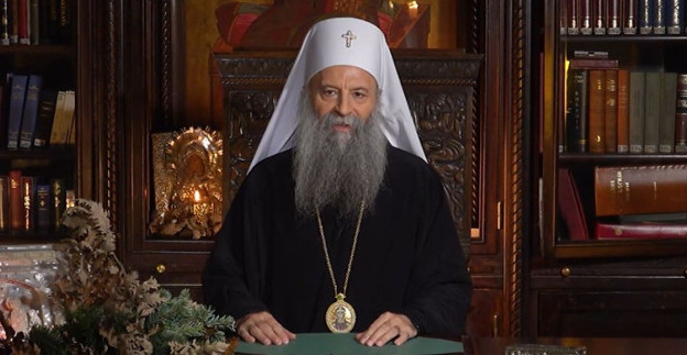 BOŽIĆNA POSLANICA PATRIJARHA PORFIRIJA: Prevaziđimo podele i pružimo ruku jedni drugima (VIDEO)