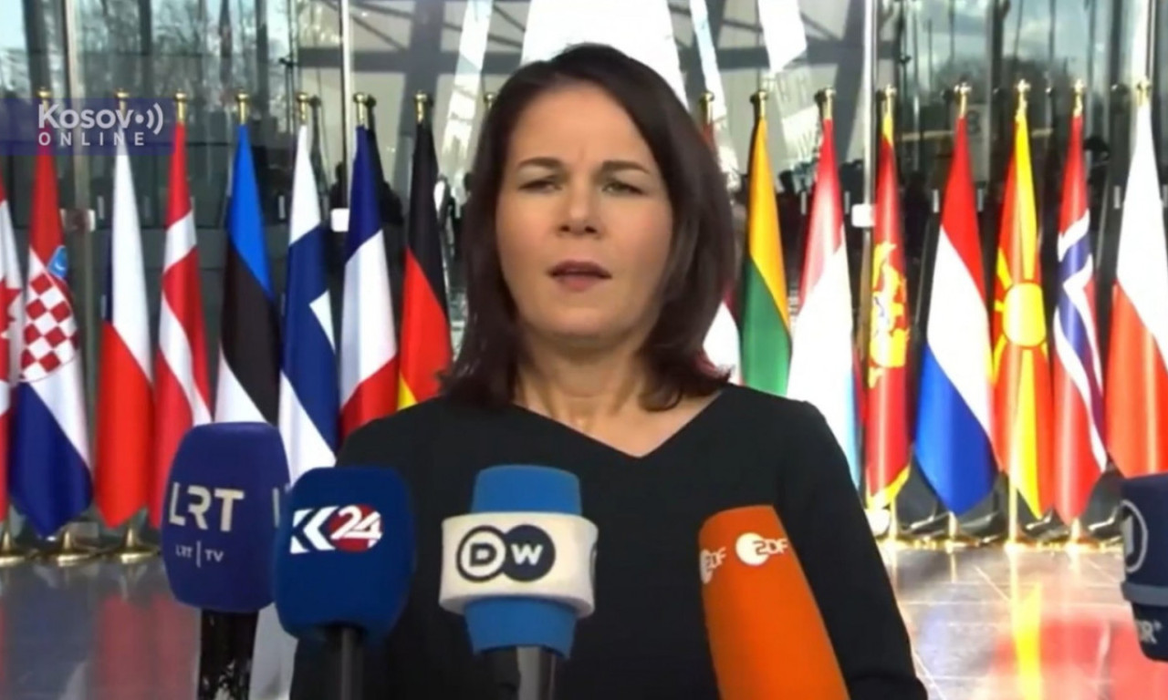 LICEMERJE I AMNEZIJA ANALENE BERBOK: Zeleni kritikuju Trampa, zaboravljaju kršenje međunarodnog prava na Kosovu