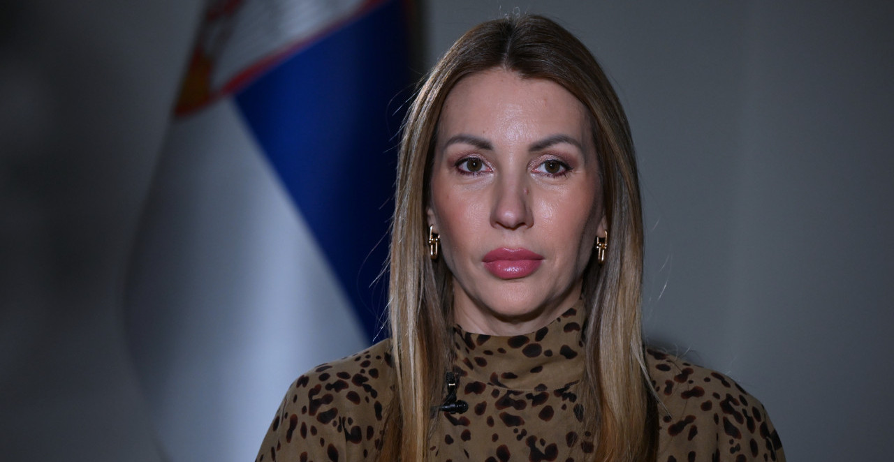 ĐEDOVIĆ HANDANOVIĆ: NEMATE RAZLOGA DA PUNITE KANISTERE! Ministarka o rezervama nafte u Srbiji usred svetske krize