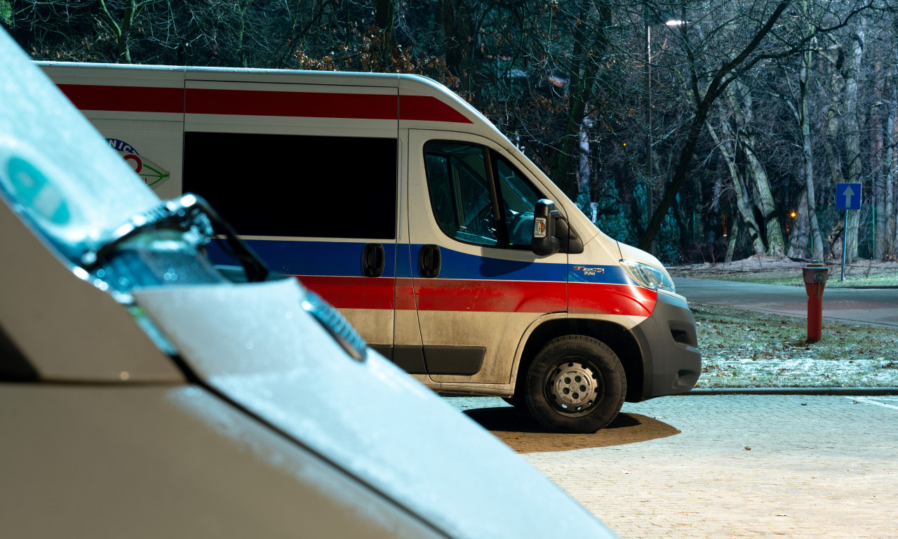 HITNA POMOĆ NIJE STALA NA BOŽIĆNO VEČE Osam osoba povređeno u udesima u Beogradu