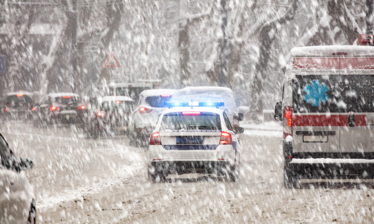 TRAGEDIJA NA BOŽIĆ U BEOGRADU: Tinejdžer pucao u babu i dedu, pa pokušao samoubistvo!