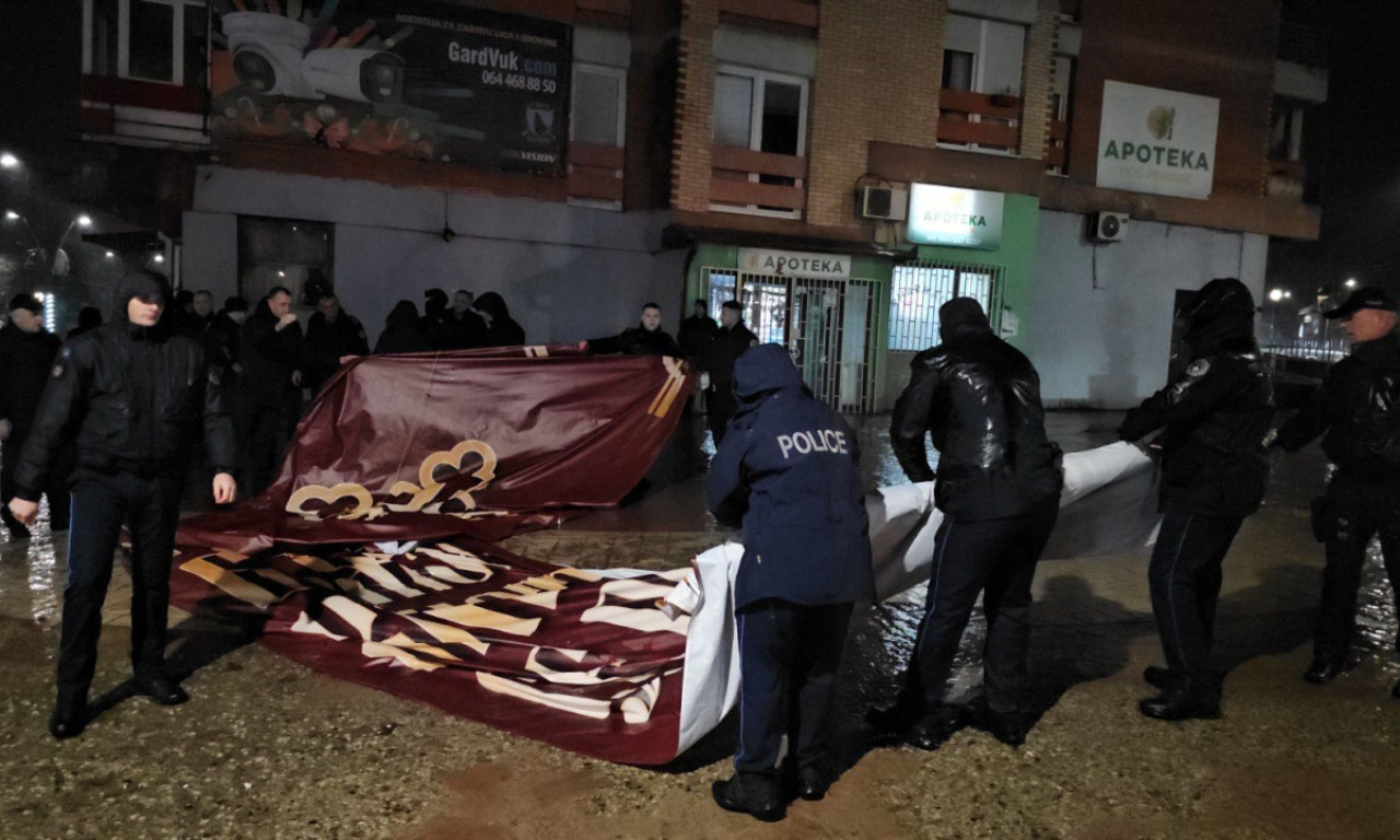 SNIMAK TERORA U SEVERNOJ MITROVICI Zabranjeno postavljanje transparenta "Mir božji, Hristos se rodi" (FOTO + VIDEO)