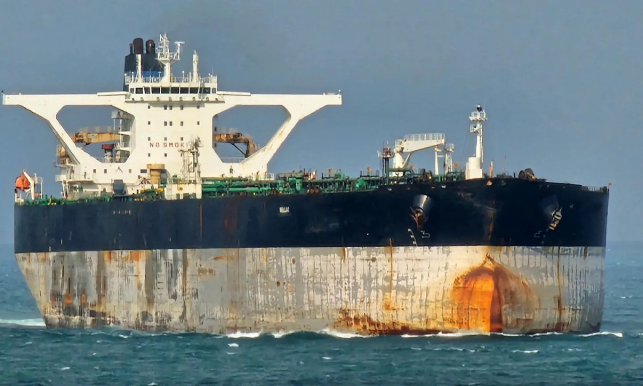 OKRŠAJ RUSIJE I SAD! Amerikanci presreli i zaplenili još jedan tanker iz "tamne flote" (VIDEO)