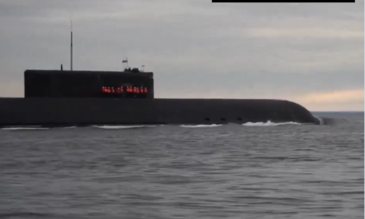 RUSKA PODMORNICA STRAHA ISPLOVILA! "Belgorod" viđena u tajnoj misiji dan pre zaplene tankera – svet u panici (VIDEO)