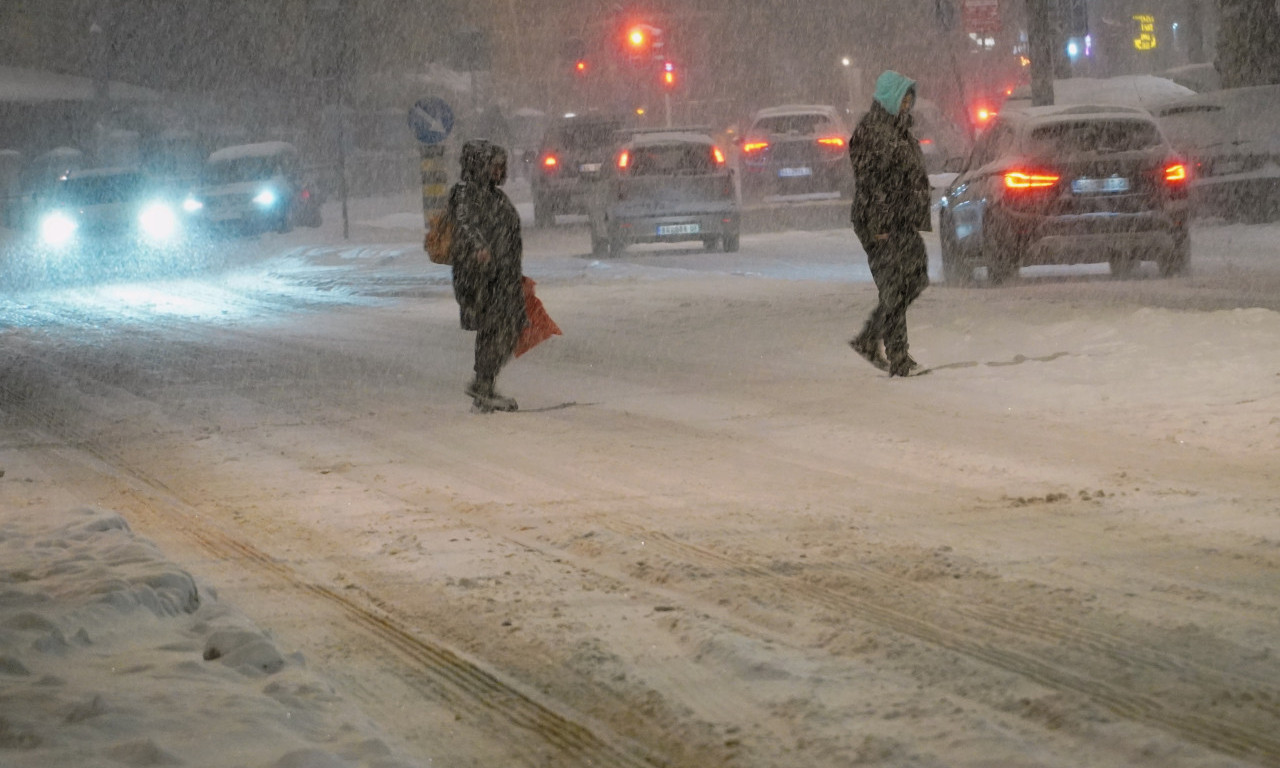 SNEG U OVOM DELU SRBIJE NE PRESTAJE DA VEJE! Prizori su nestvarni, zima se ne predaje – a RHMZ najavljuje još gori scenario! (VIDEO)