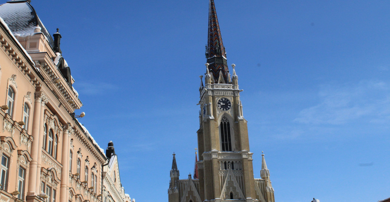 U NOVOM SADU MNOGO TOGA BESPLATNO 1. FEBRUARA Evo šta građani mogu da očekuju i gde mogu bez novčanika