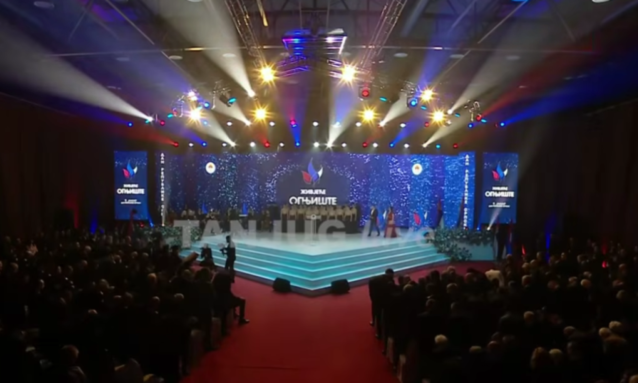 OBELEŽAVANJE DANA REPUBLIKE SRPSKE Otkriveno obeležje u Banjaluci, sastali se Macut i Minić (VIDEO)