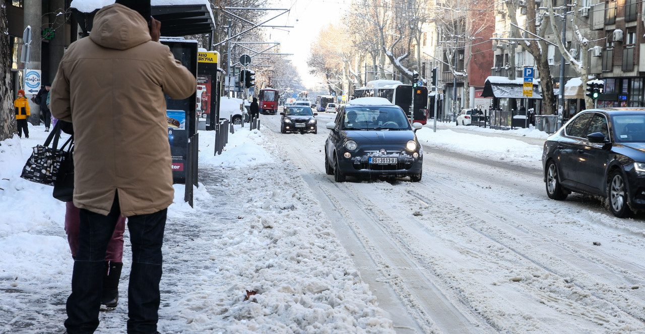 OVOG JUTRA JAK MRAZ, ALI U TOKU DANA TOPLIJE! Evo u kojim delovima Srbije će padati sneg