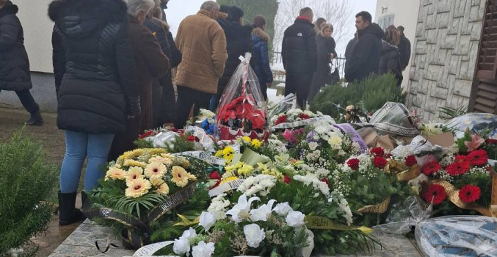 SAHRANA STEFANA IVANOVIĆA, STRADALOG U ŠVAJCARSKOJ Potresan ispraćaj heroja - ori se plač, majka ga doziva... (FOTO+VIDEO)