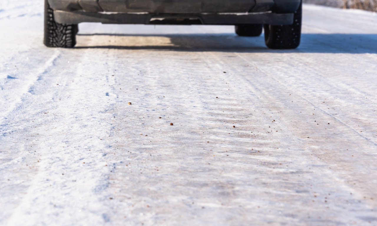 SMANJENA DOZVOLJENA BRZINA NA SVIM PUTEVIMA U SRBIJI Država donela veliku izmenu - evo koliko će sada iznositi