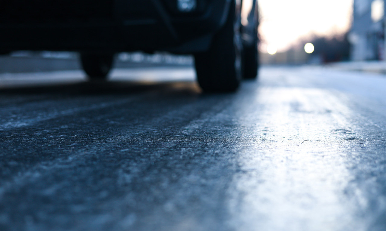 POLEDICA NA PUTEVIMA, OVDE JE KRITIČNO Evo kakvo je stanje kroz Srbiju, ovo su najopasnije deonice