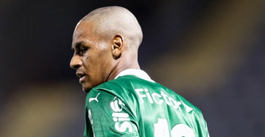 DA LI ZNATE KOLIKO NOVO BRAZILSKO ČUDO OD DETETA IMA GODINA? Gubi kosu, sedi i vredi 100 miliona evra (FOTO)