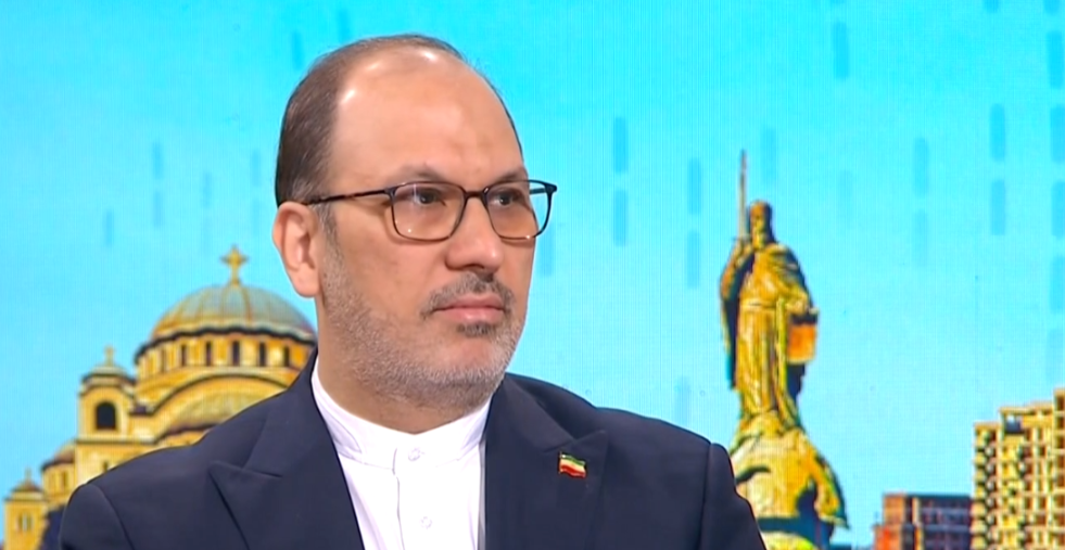 „GDE JE BIO SVET?“ Ambasador Irana objavio potresnu elegiju za ubijene učenice – Minab postao rana savesti čovečanstva