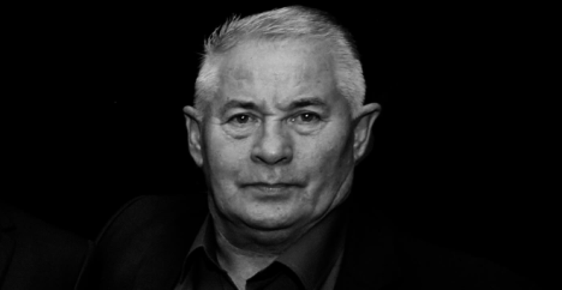 UMRO SVETISLAV RADOSAVLJEVIĆ Fudbalska Srbija u suzama (FOTO)