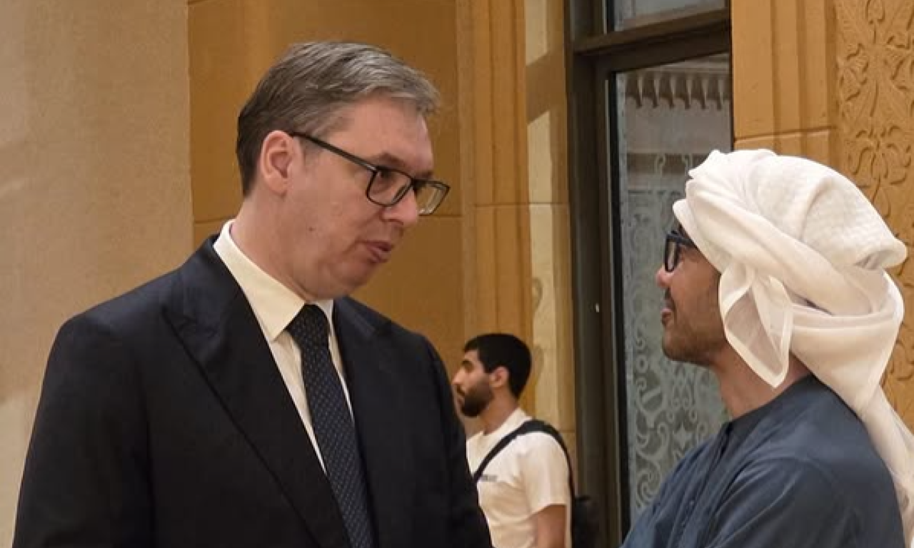 VUČIĆ SA BIN ZAJEDOM U EMIRATIMA: "Razgovarali smo o jačanju partnerstva Srbije i UAE" (FOTO)